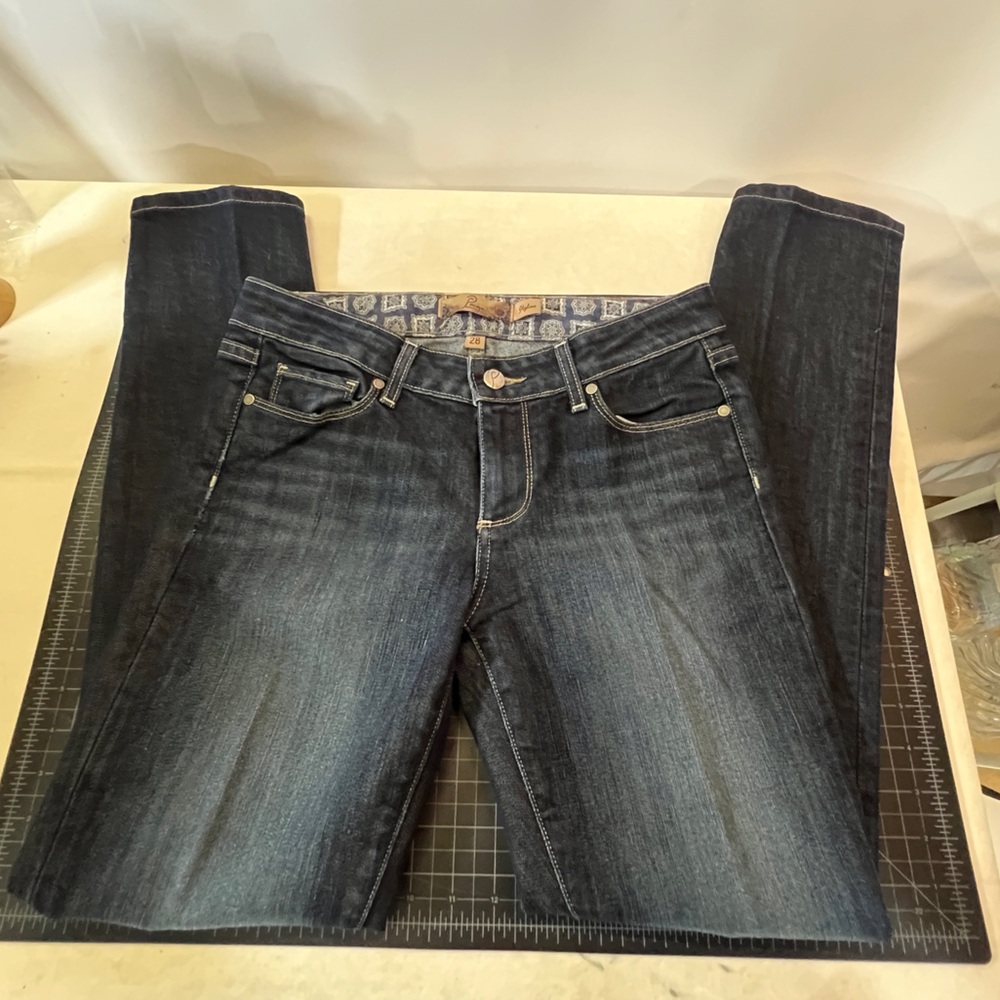 VGUC Paige jeans sz 28